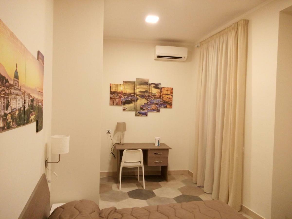 B&B La Dimora Del Conte Nápoly Kültér fotó